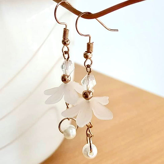 Lily Pearl Earring