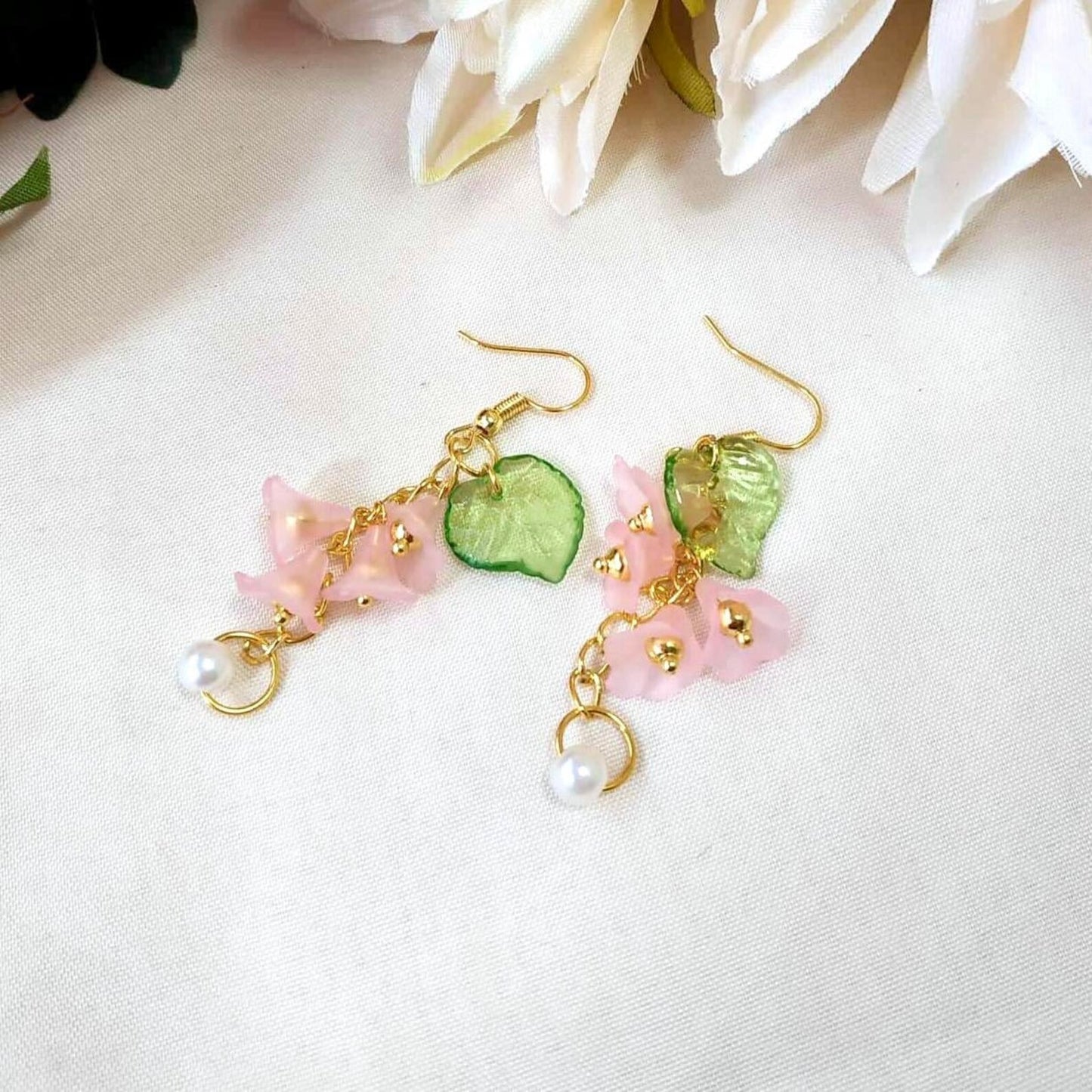 Flower Bead & Pearl Earring